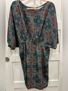 Nieves Lavi Emerald & Red Geometric 100% Silk Midi Dress w/ Bat Sleeves